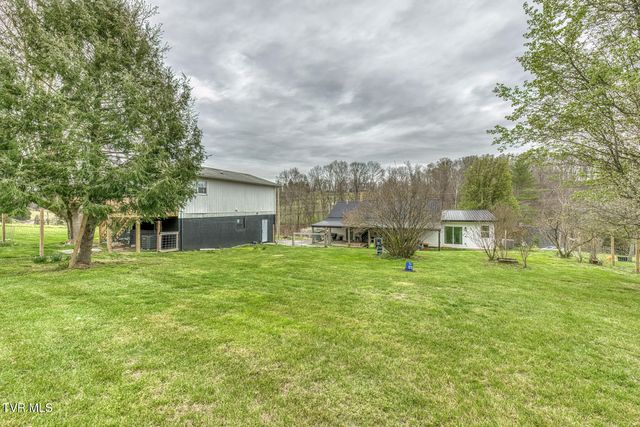 1005 & 1009 Island Road, Blountville, TN 37617