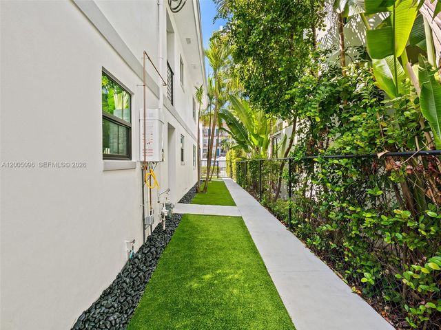 1305 SE 1st St 2, Fort Lauderdale, FL 33301