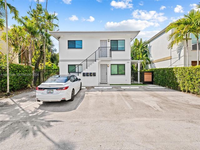 1305 SE 1st St 2, Fort Lauderdale, FL 33301