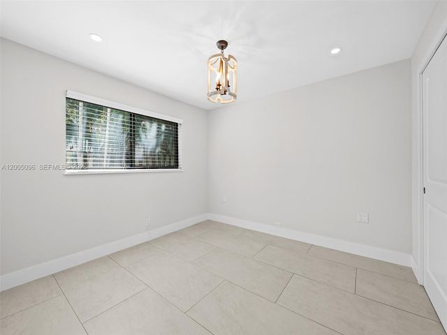 1305 SE 1st St 2, Fort Lauderdale, FL 33301