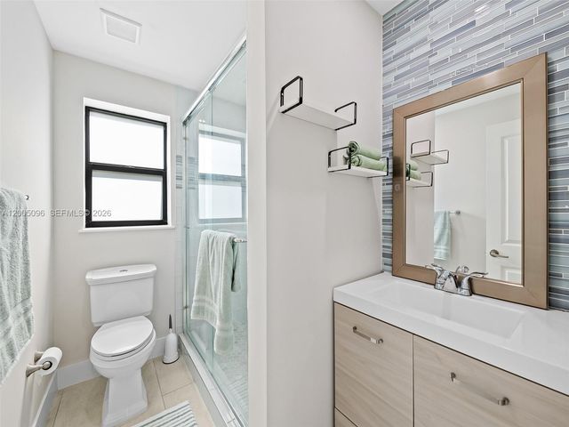 1305 SE 1st St 2, Fort Lauderdale, FL 33301