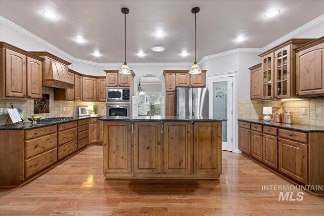 668 Canyon Park Ave, Twin Falls, ID 83301