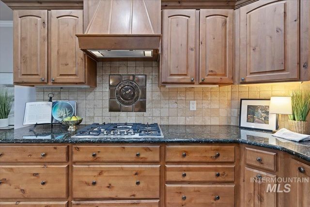 668 Canyon Park Ave, Twin Falls, ID 83301