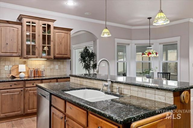 668 Canyon Park Ave, Twin Falls, ID 83301