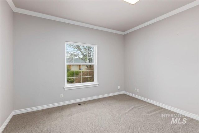 668 Canyon Park Ave, Twin Falls, ID 83301