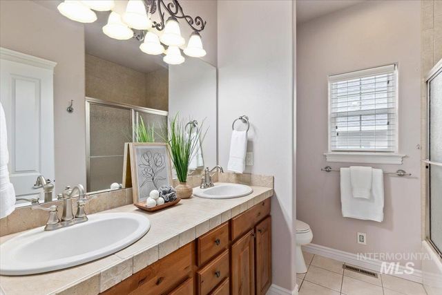 668 Canyon Park Ave, Twin Falls, ID 83301