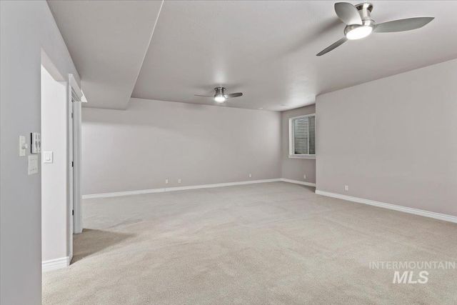 668 Canyon Park Ave, Twin Falls, ID 83301