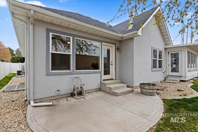 668 Canyon Park Ave, Twin Falls, ID 83301