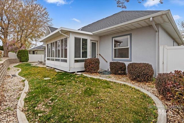 668 Canyon Park Ave, Twin Falls, ID 83301