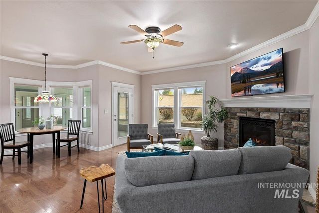 668 Canyon Park Ave, Twin Falls, ID 83301