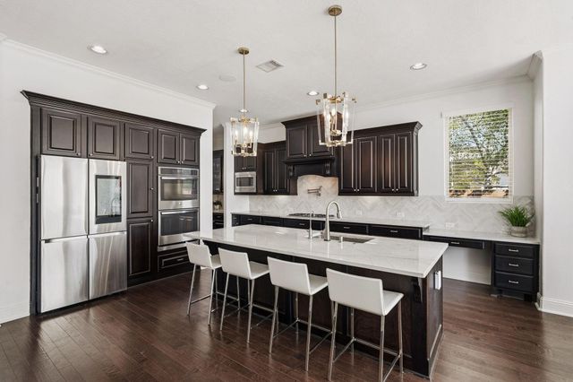 55 Adrianna Path Drive, Missouri City, TX 77459