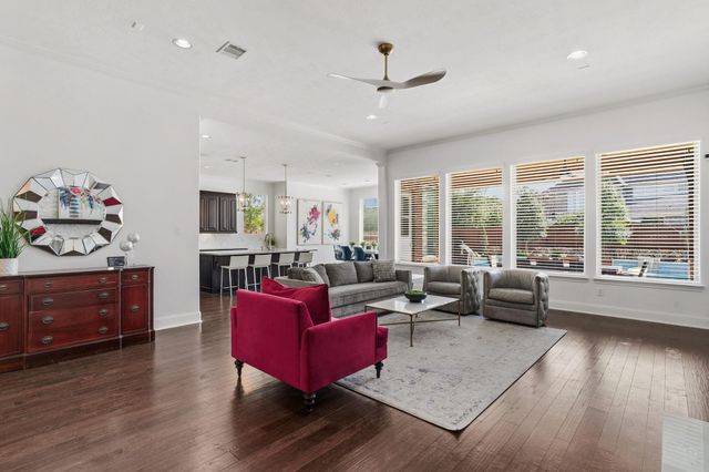 55 Adrianna Path Drive, Missouri City, TX 77459