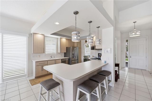 3444 Donoso CT, Naples, FL 34109