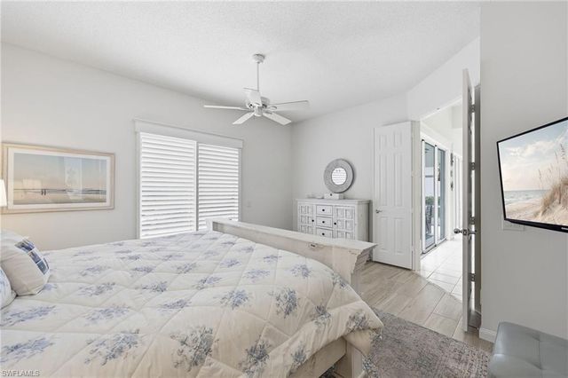 3444 Donoso CT, Naples, FL 34109