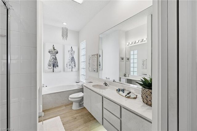 3444 Donoso CT, Naples, FL 34109