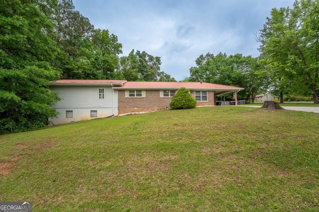 84 Lovell Circle, Toccoa, GA 30577