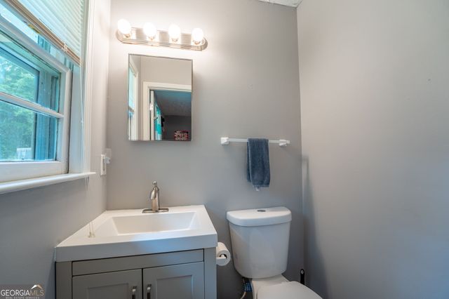 84 Lovell Circle, Toccoa, GA 30577