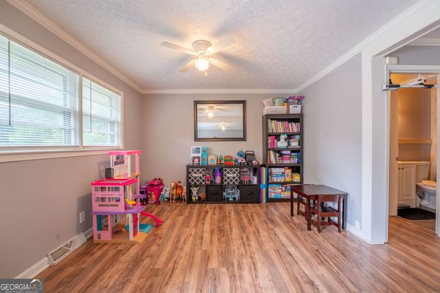 84 Lovell Circle, Toccoa, GA 30577