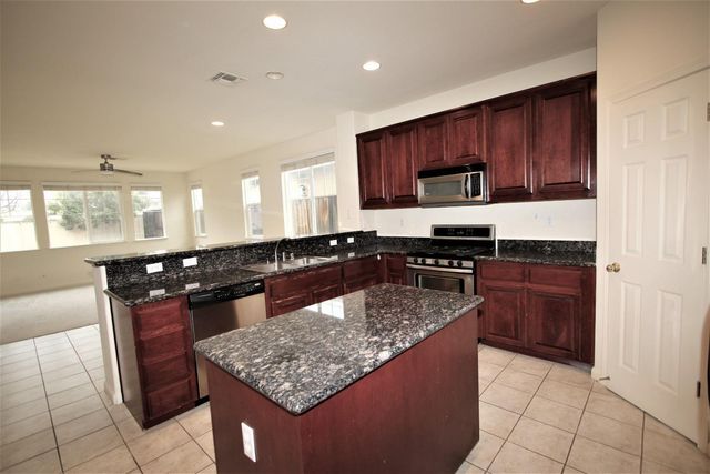 20625 Sarazen Pl, Patterson, CA 95363