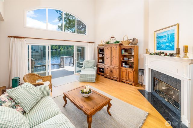 33571 Cliff Road, Mount Vernon, WA 98274