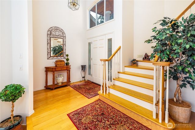 33571 Cliff Road, Mount Vernon, WA 98274