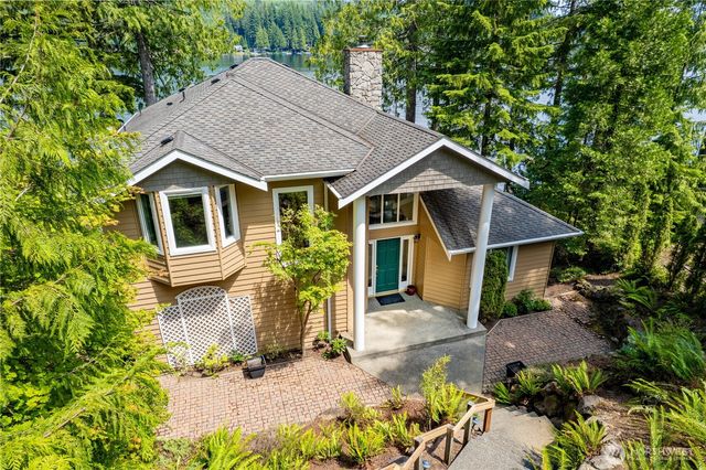 33571 Cliff Road, Mount Vernon, WA 98274