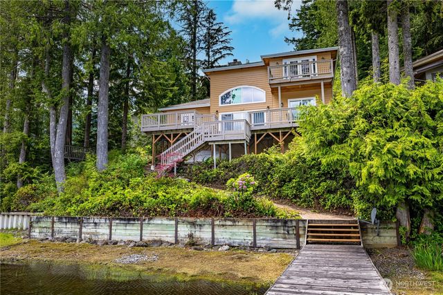 33571 Cliff Road, Mount Vernon, WA 98274