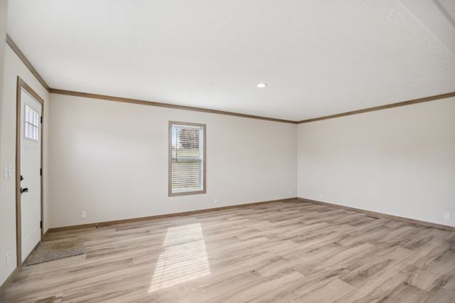 1575 Wixtown Rd, Westmoreland, TN 37186