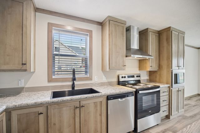 1575 Wixtown Rd, Westmoreland, TN 37186