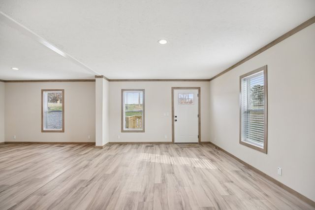 1575 Wixtown Rd, Westmoreland, TN 37186