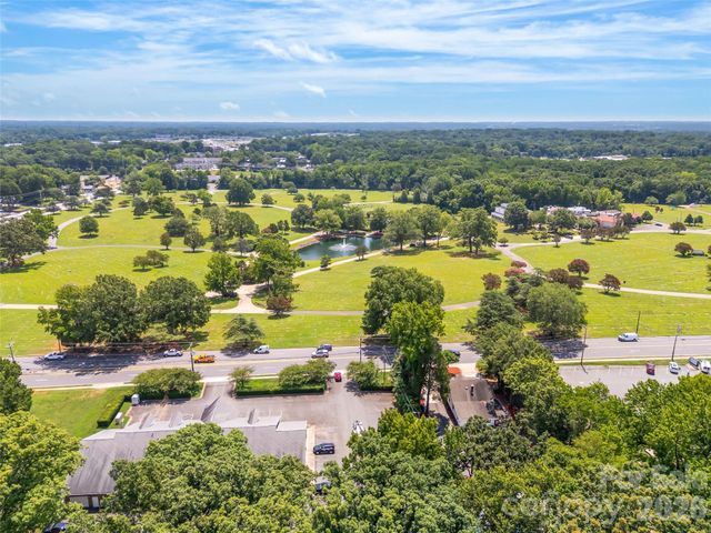 3213 Zenith Lane, Charlotte, NC 28205