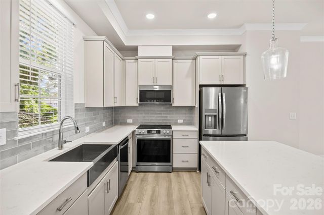 3213 Zenith Lane, Charlotte, NC 28205