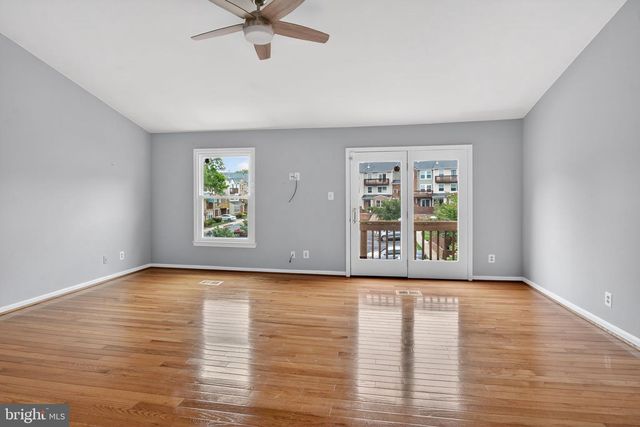 12578 KEMPSTON LN, Woodbridge, VA 22192