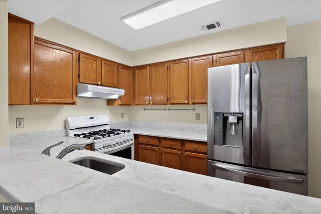 12578 KEMPSTON LN, Woodbridge, VA 22192