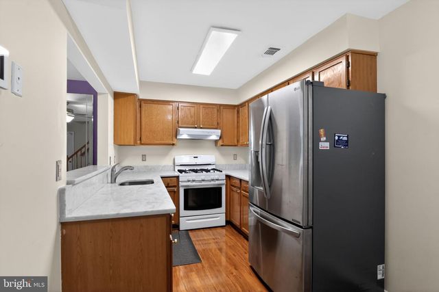 12578 KEMPSTON LN, Woodbridge, VA 22192