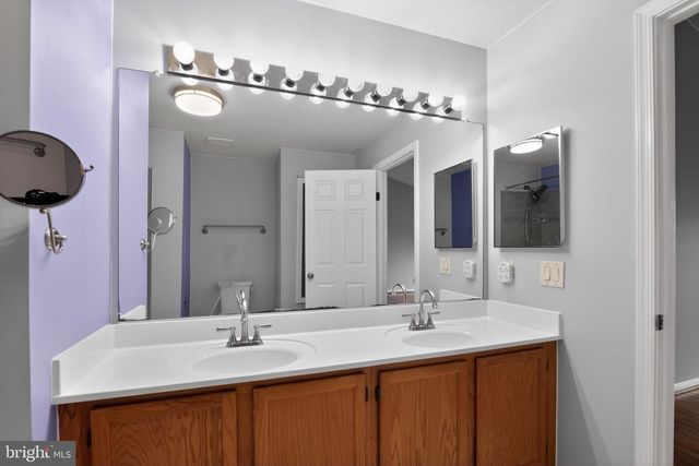 12578 KEMPSTON LN, Woodbridge, VA 22192