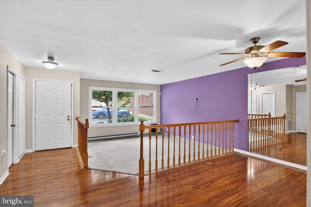 12578 KEMPSTON LN, Woodbridge, VA 22192