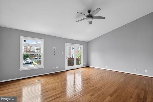12578 KEMPSTON LN, Woodbridge, VA 22192