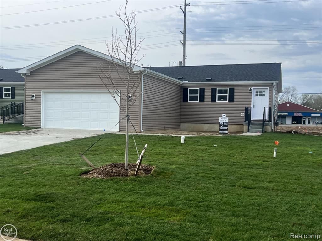 4207 Sugar Maple Run, Flint, MI 48506