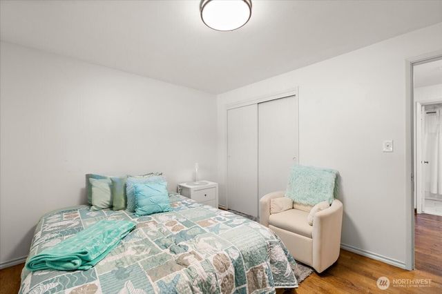 23627 101st Avenue W, Edmonds, WA 98020