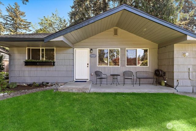 23627 101st Avenue W, Edmonds, WA 98020