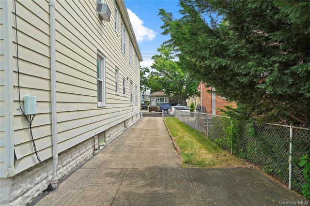 1550 E 54th Street, Brooklyn, NY 11234