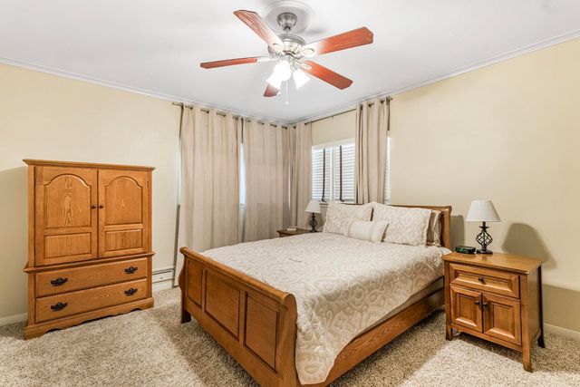 5 Riverview Park Dr Drive, Bettendorf, IA 52722