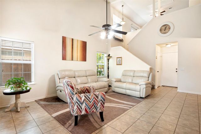 7800 Duber LN, Austin, TX 78747