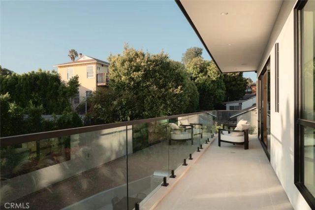 13231 Warren, Los Angeles, CA 90066