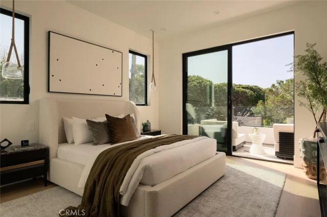 13231 Warren, Los Angeles, CA 90066