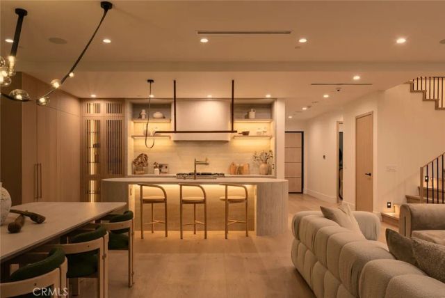 13231 Warren, Los Angeles, CA 90066