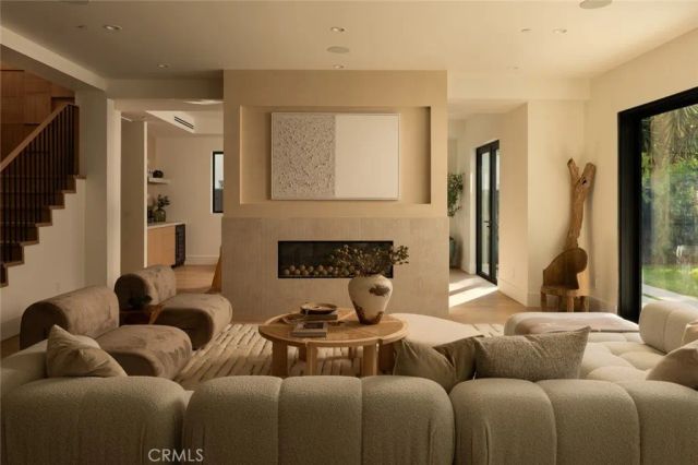 13231 Warren, Los Angeles, CA 90066