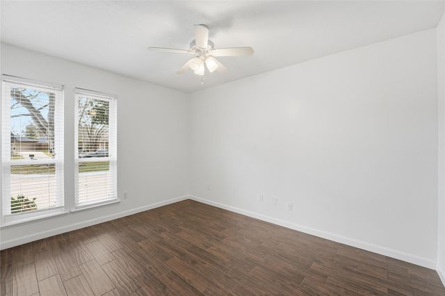 2927 S Blue Meadow Circle, Sugar Land, TX 77479