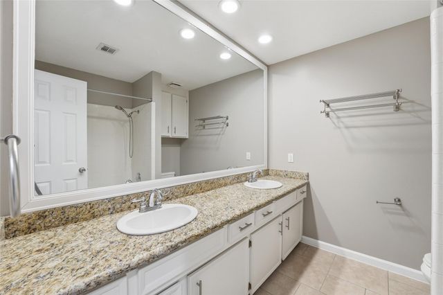 2927 S Blue Meadow Circle, Sugar Land, TX 77479